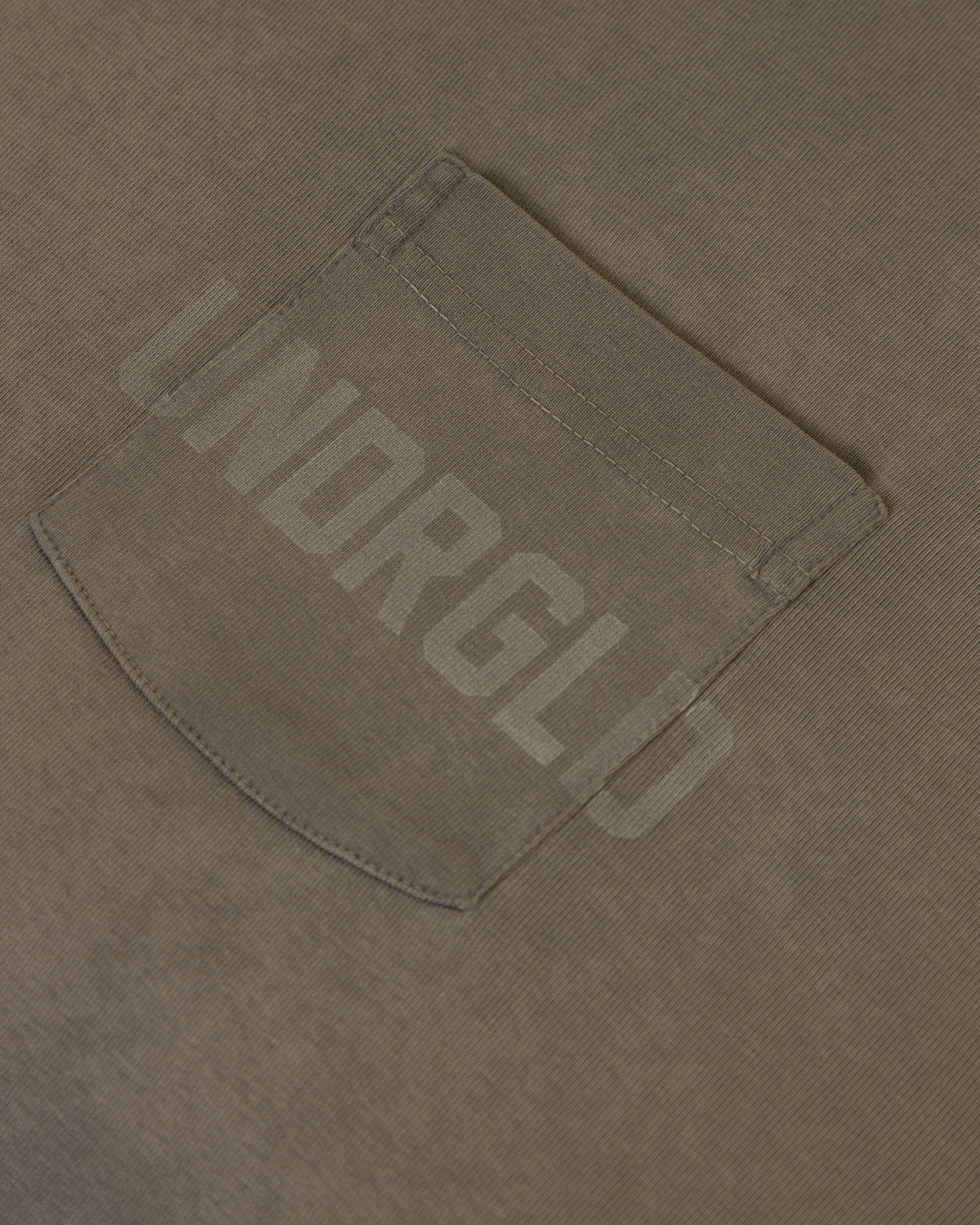 Basics UNDRGLD Boxy Fit Pocket Tshrit Faded Olive