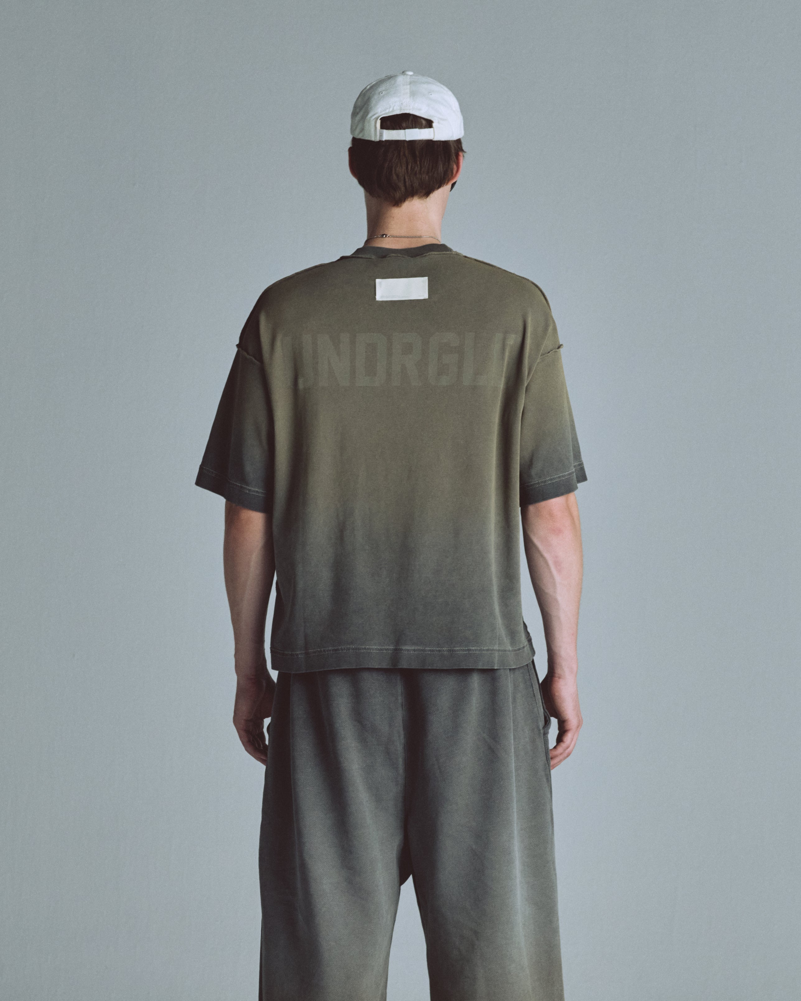 Basics UNDRGLD Boxy Fit Pocket Tshrit Faded Olive