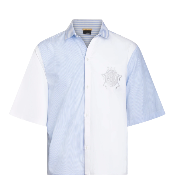 ALGODONES AZULES Y BLANCOS EL DÍA