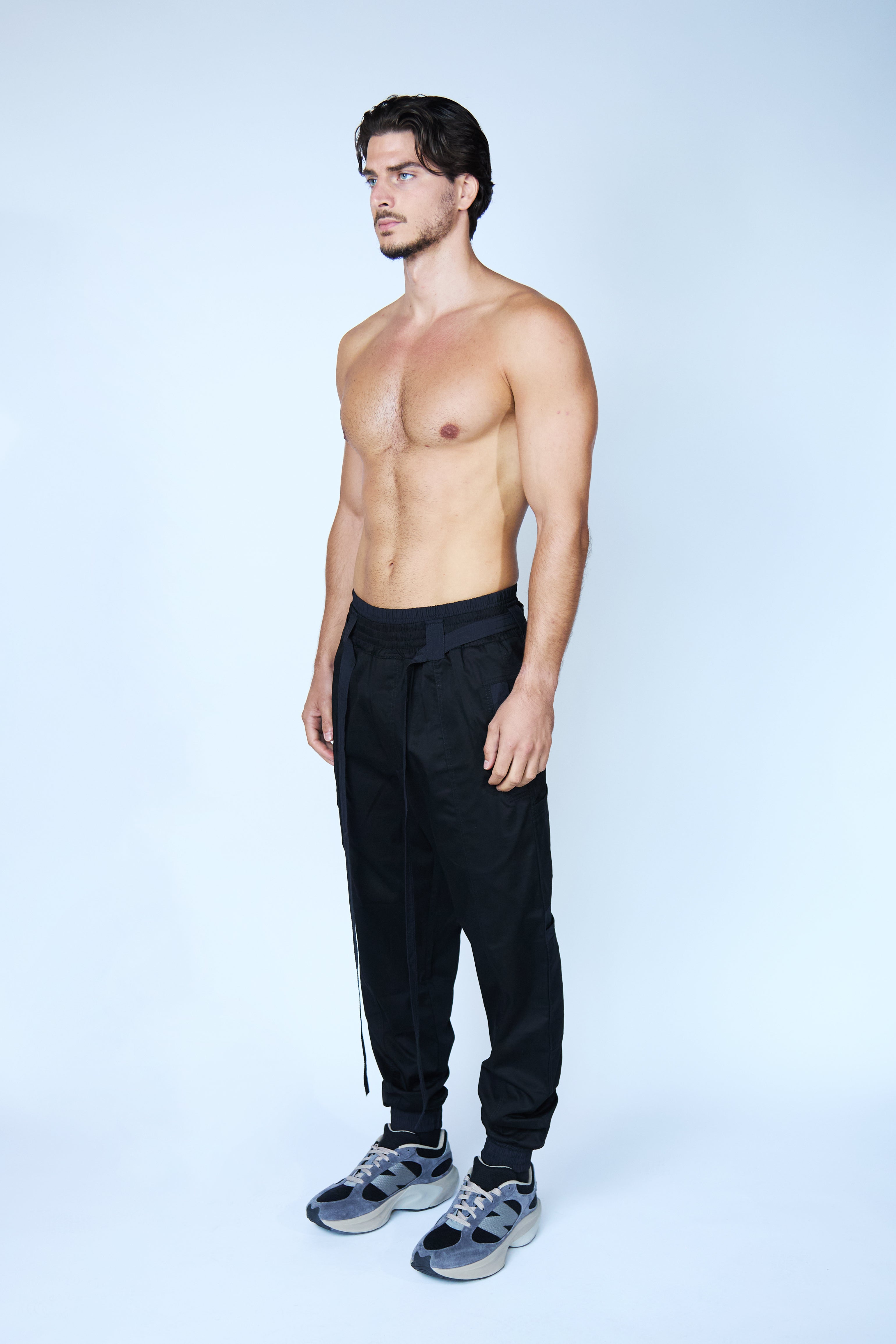 PANTALÓN DOBLE PRETINA NEGRO