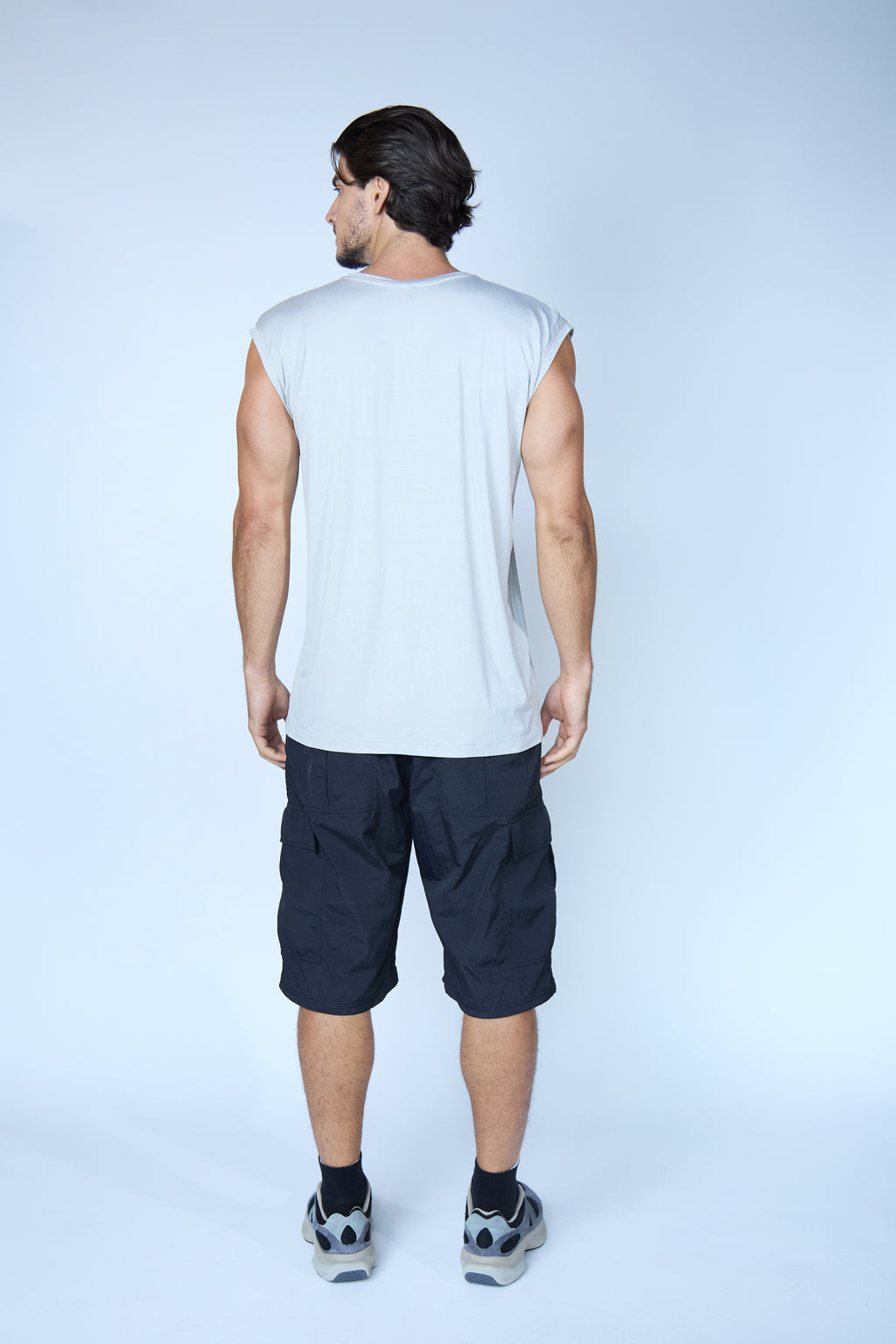 DAKOTA MALLA WHITE