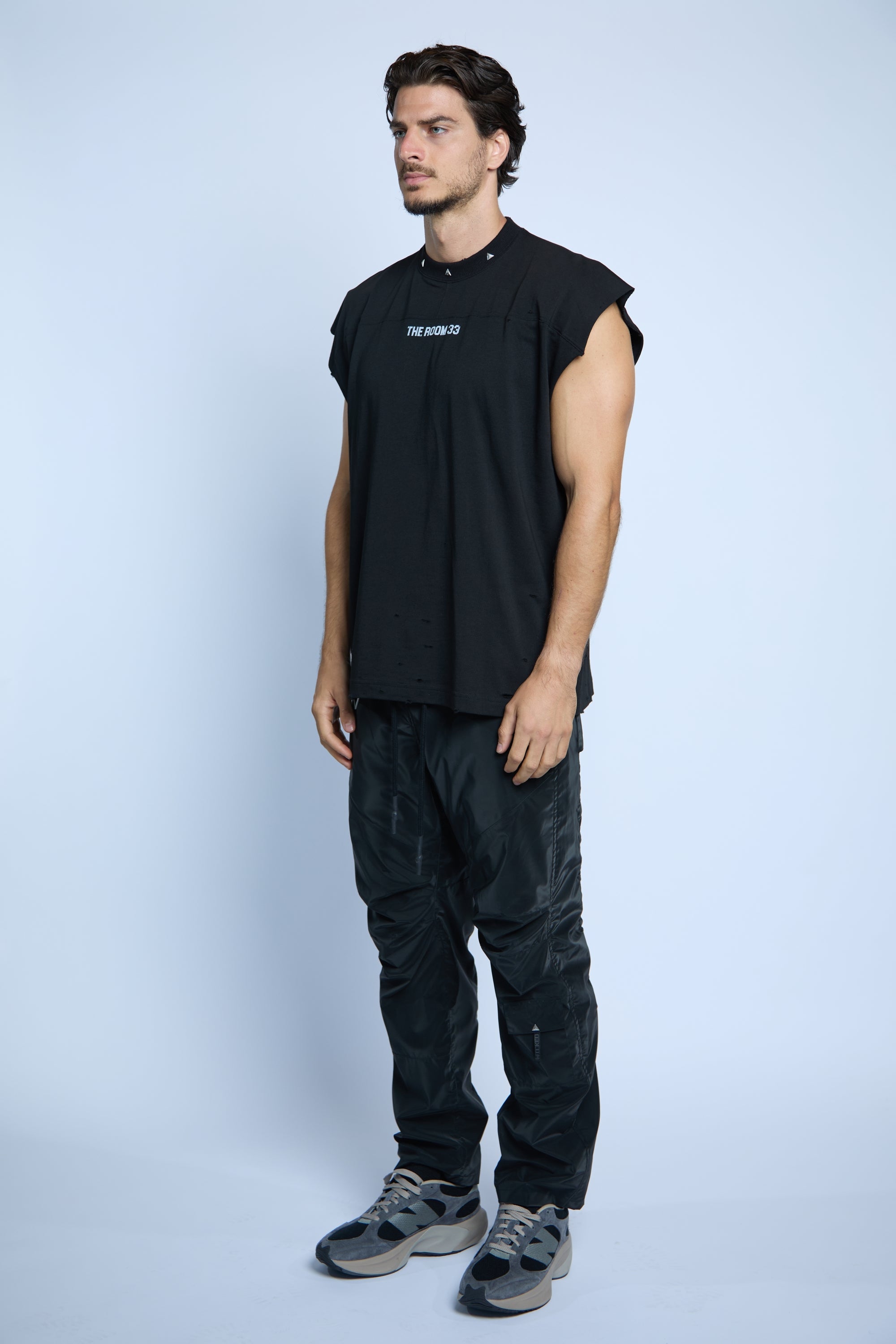 ALPHA SLEEVELESS SHIRT BLACK