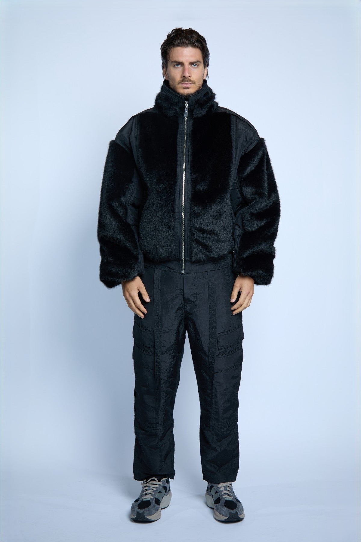 CABELLO NEGRO BOMBER