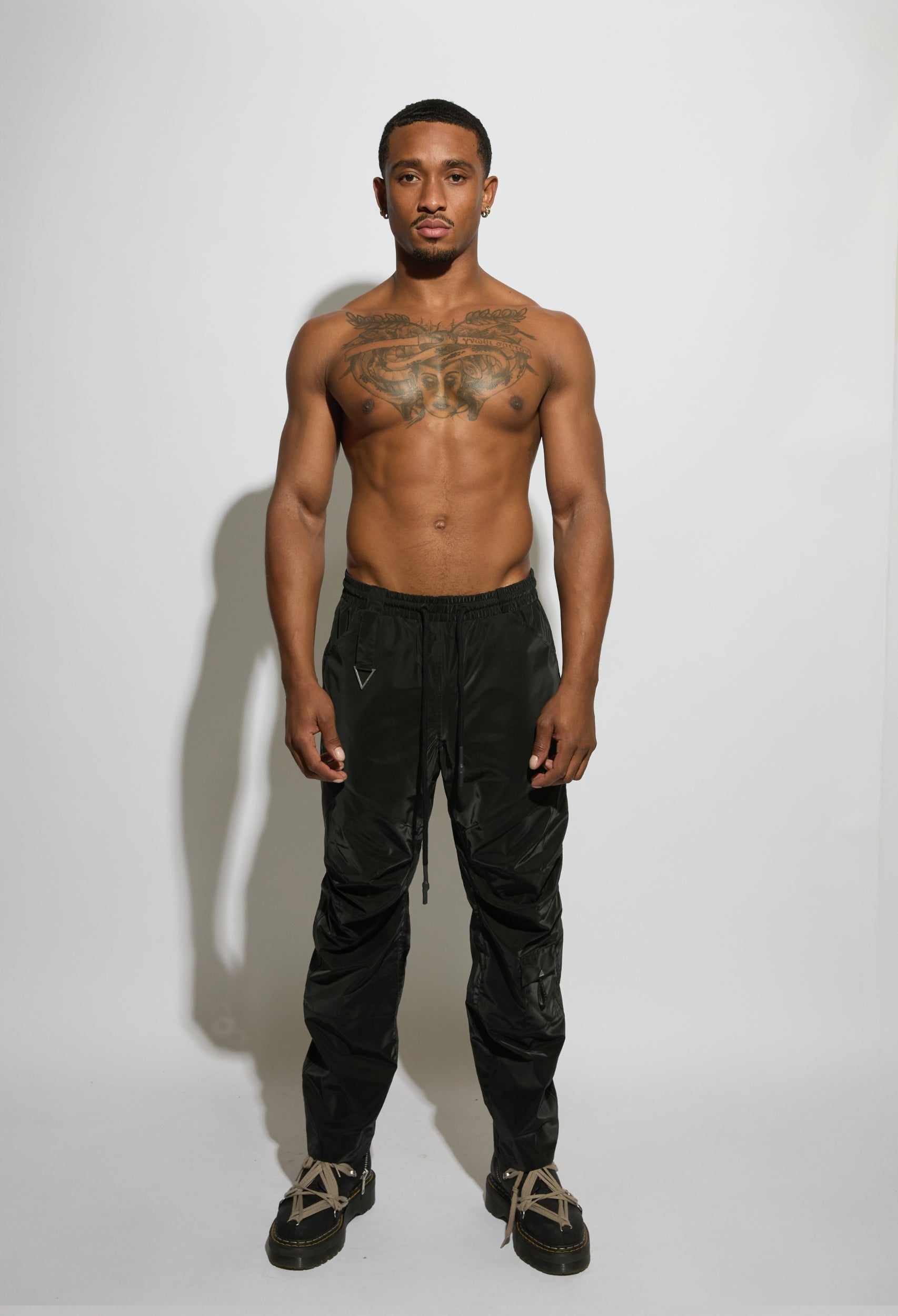 ATTIRE PANTS