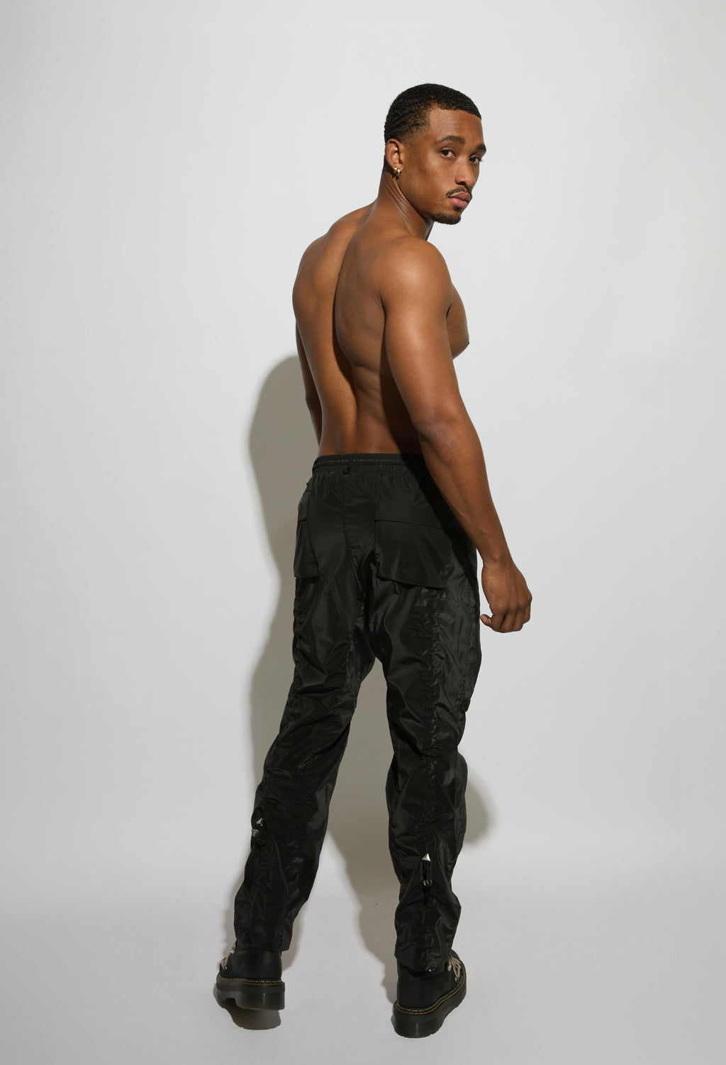 ATTIRE PANTS