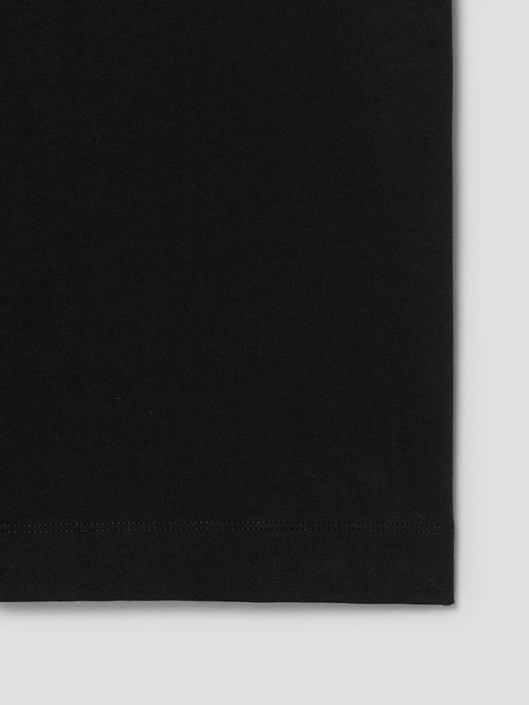 ARCHIVO ESENCIAL DE JUUN.J CAMISETA MANGA CORTA SEMIOVER FIT NEGRA