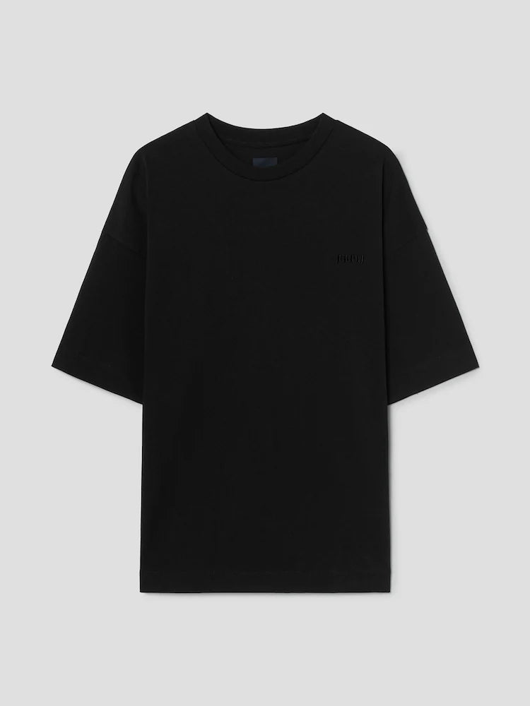 ARCHIVO ESENCIAL DE JUUN.J CAMISETA MANGA CORTA SEMIOVER FIT NEGRA
