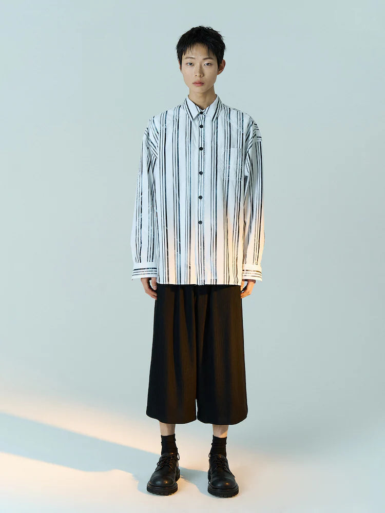 CAMISA OVERSIZE DE RAYAS BLANCAS Y NEGRAS LAVADAS