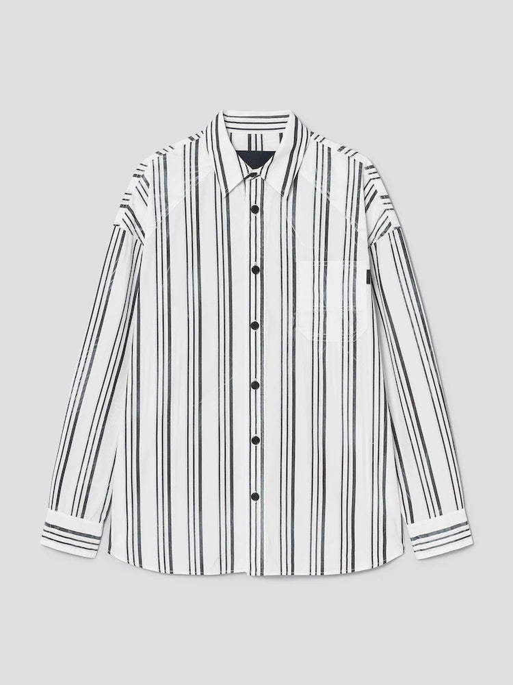 CAMISA OVERSIZE DE RAYAS BLANCAS Y NEGRAS LAVADAS