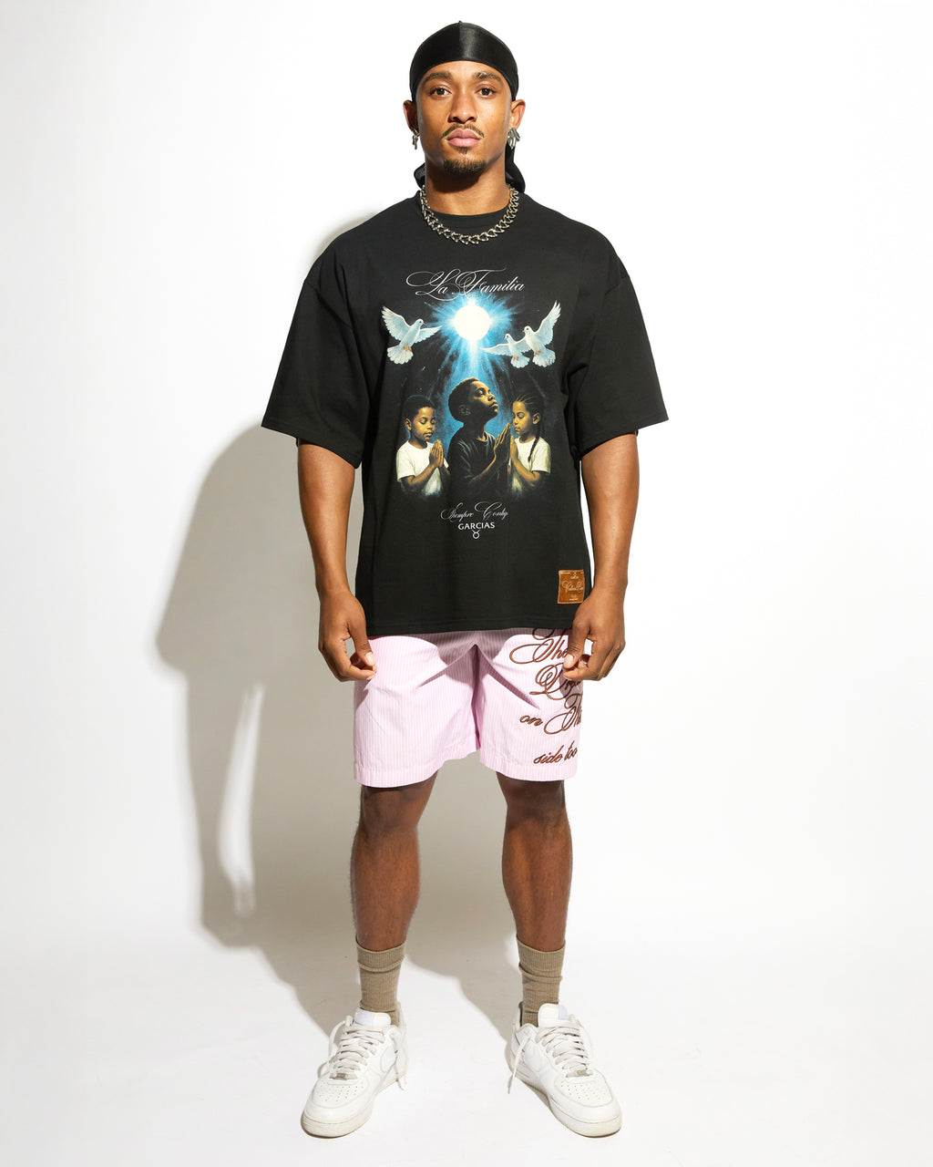 LA FAMILIA T-SHIRT