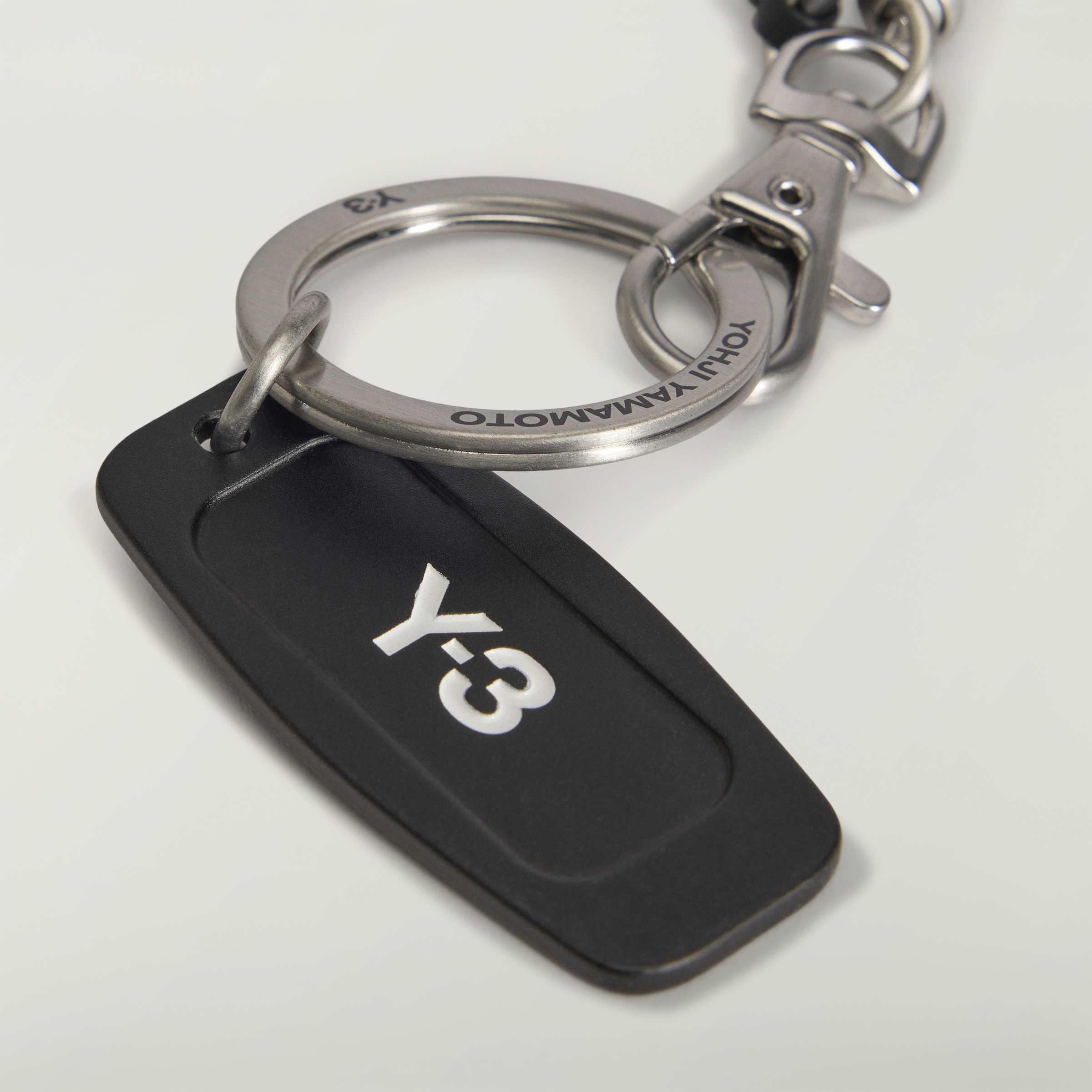 Y-3 KEY CHAIN BLACK