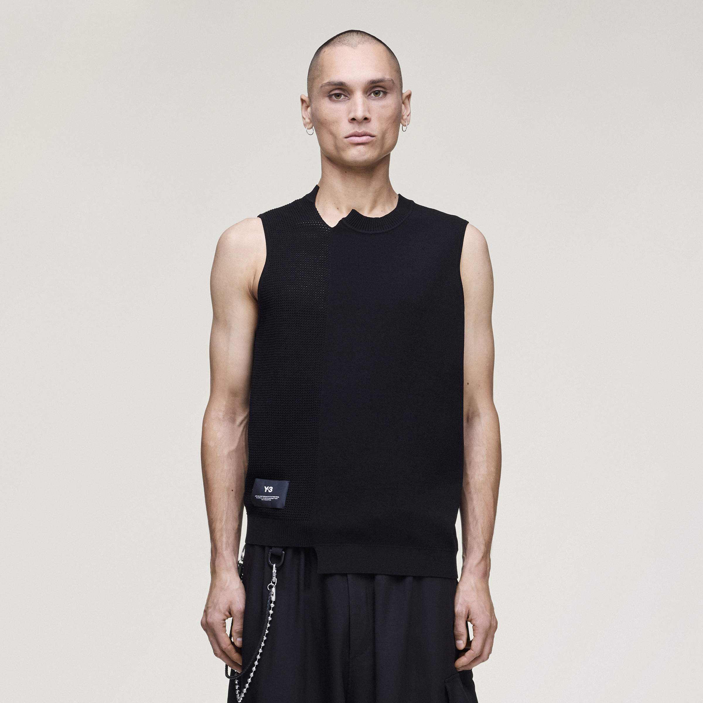 GFX KNIT VEST BLACK
