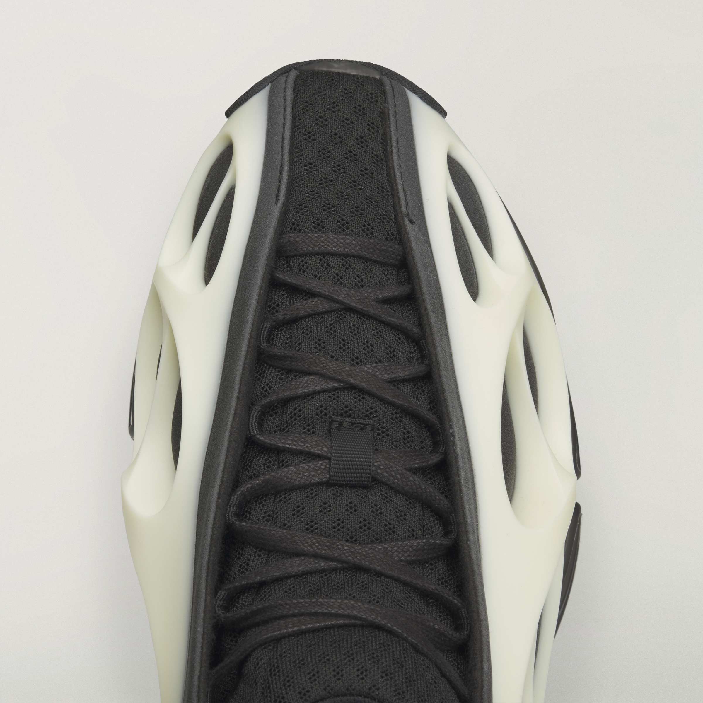 WILLY CHAVARRIA MEG CBLACK/CREWHT/CBLACK