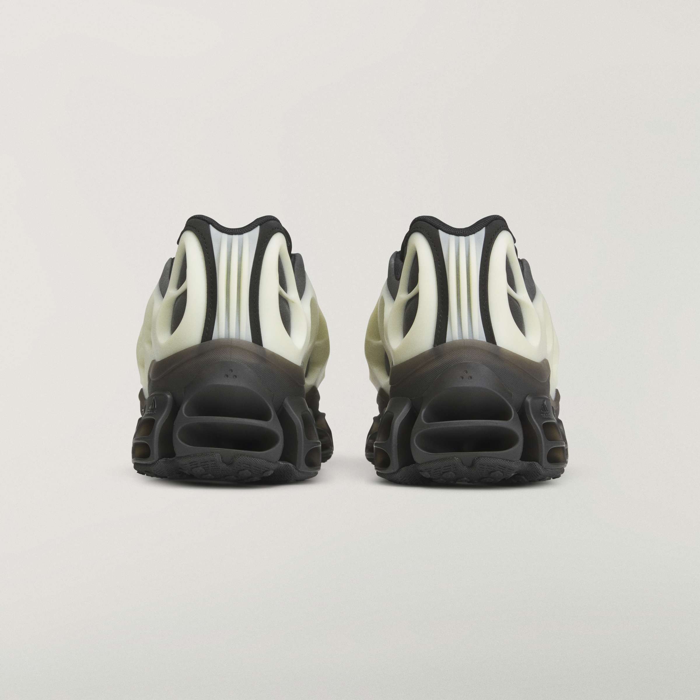 WILLY CHAVARRIA MEG CBLACK/CREWHT/CBLACK
