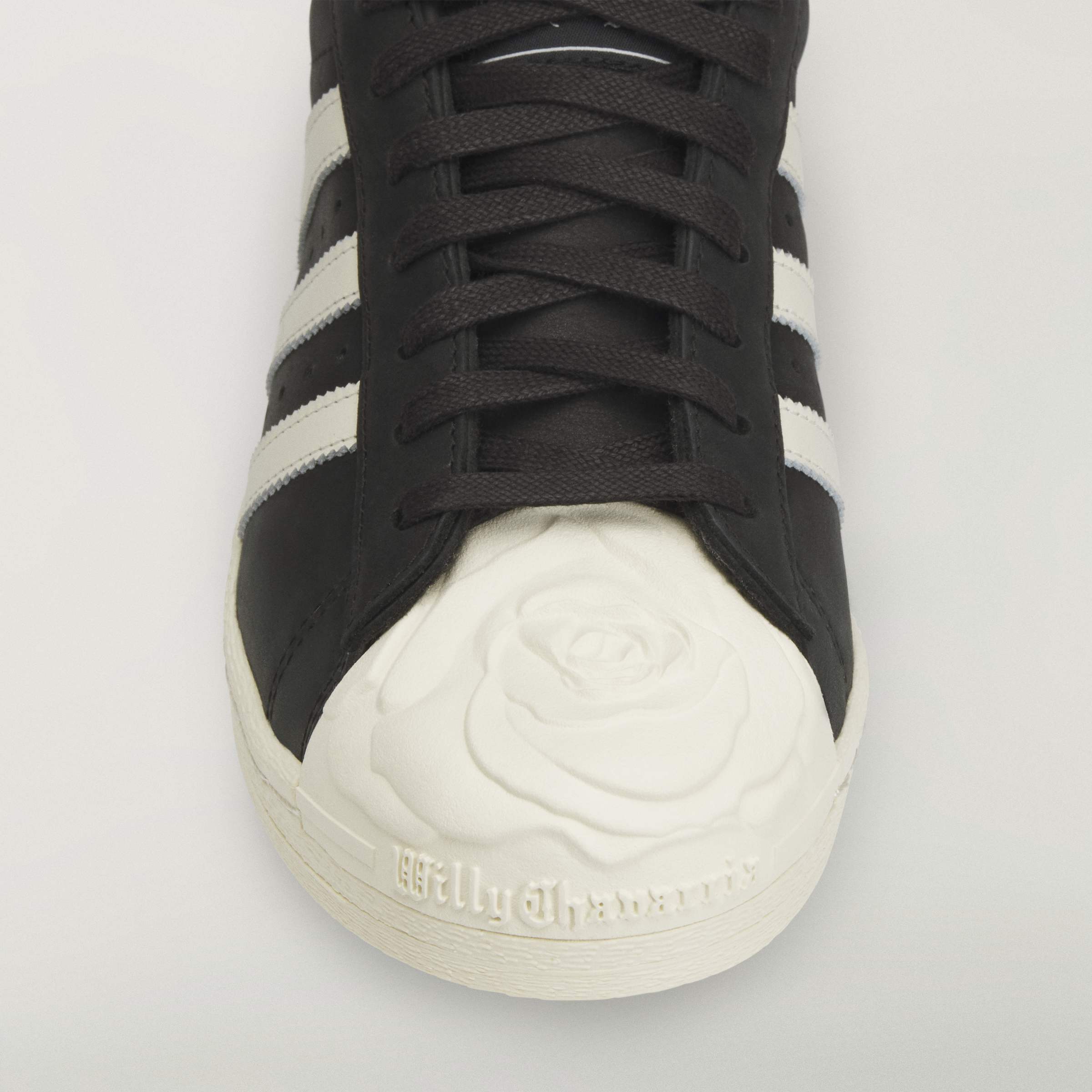 CHAVARRIASUPERSTAR CBLACK/OWHITE/GOLDMT
