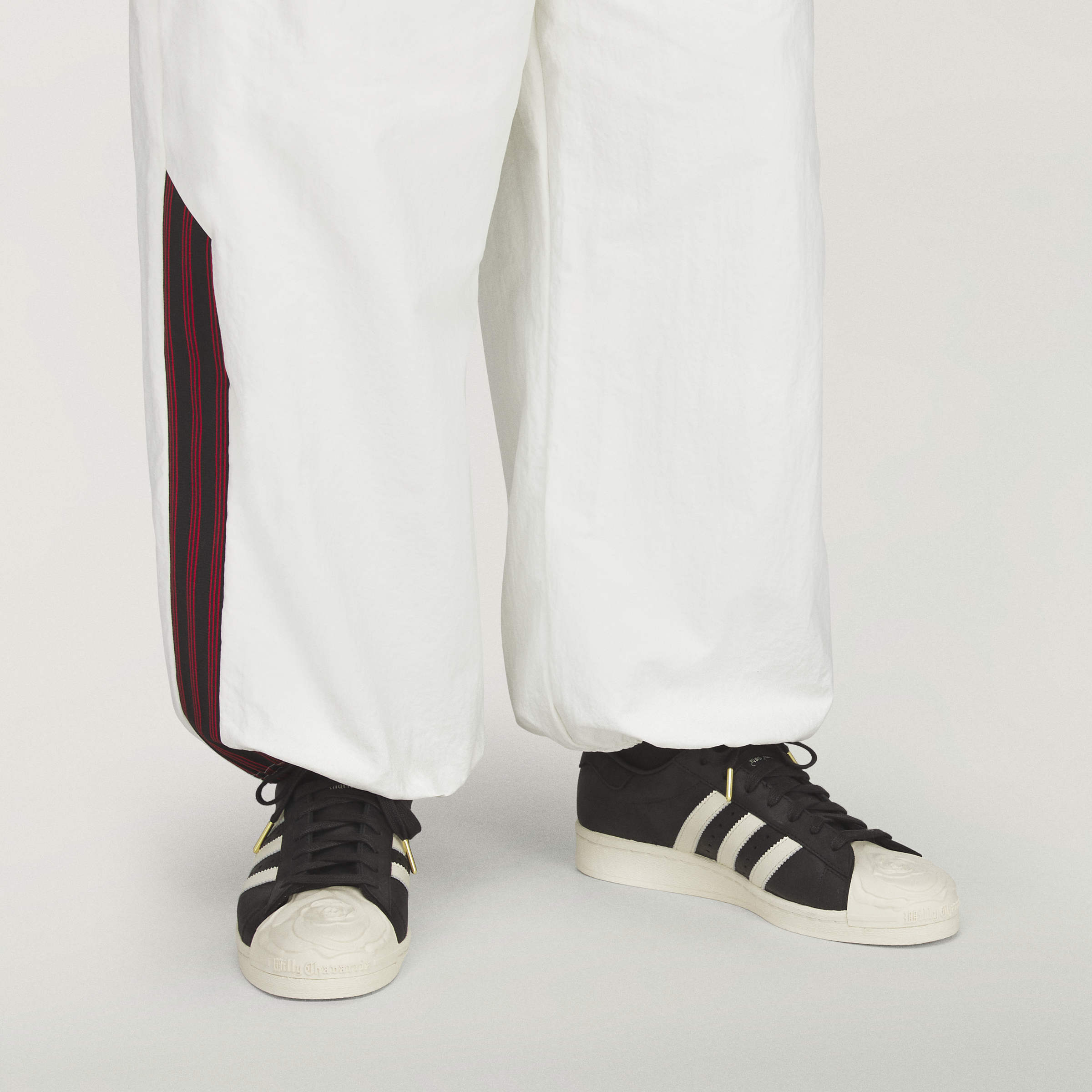 CHAVARRIASUPERSTAR CBLACK/OWHITE/GOLDMT