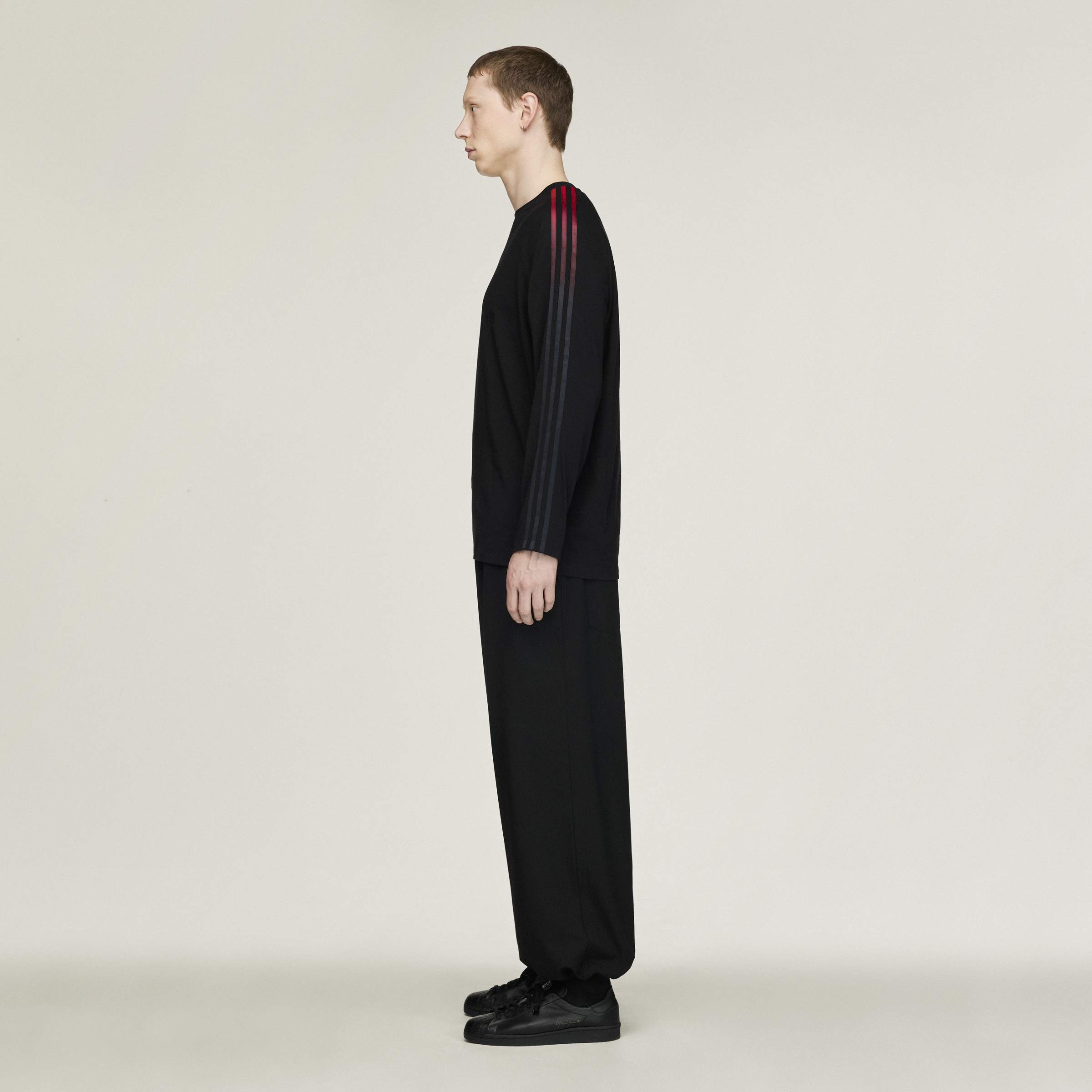 OVS GRD 3S LS T BLACK