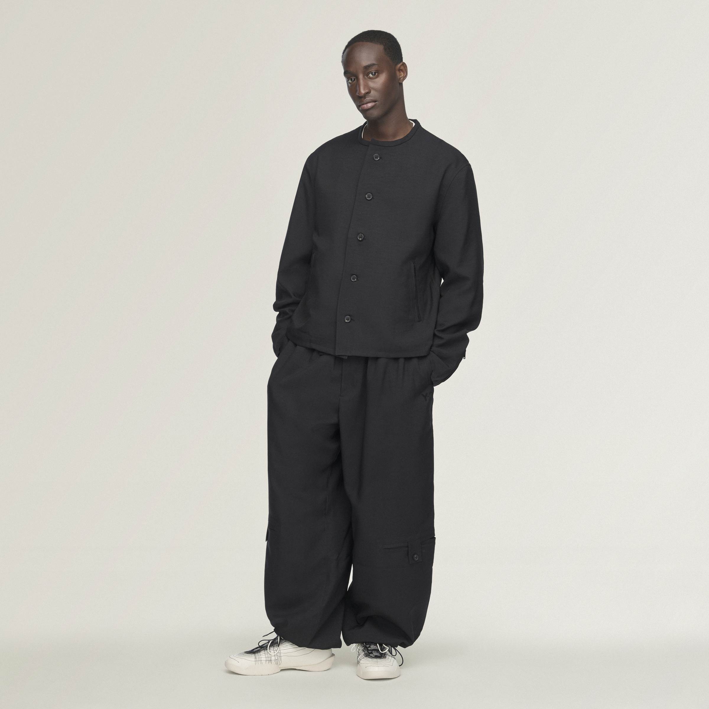 ADAPT SU BLSN BLACK