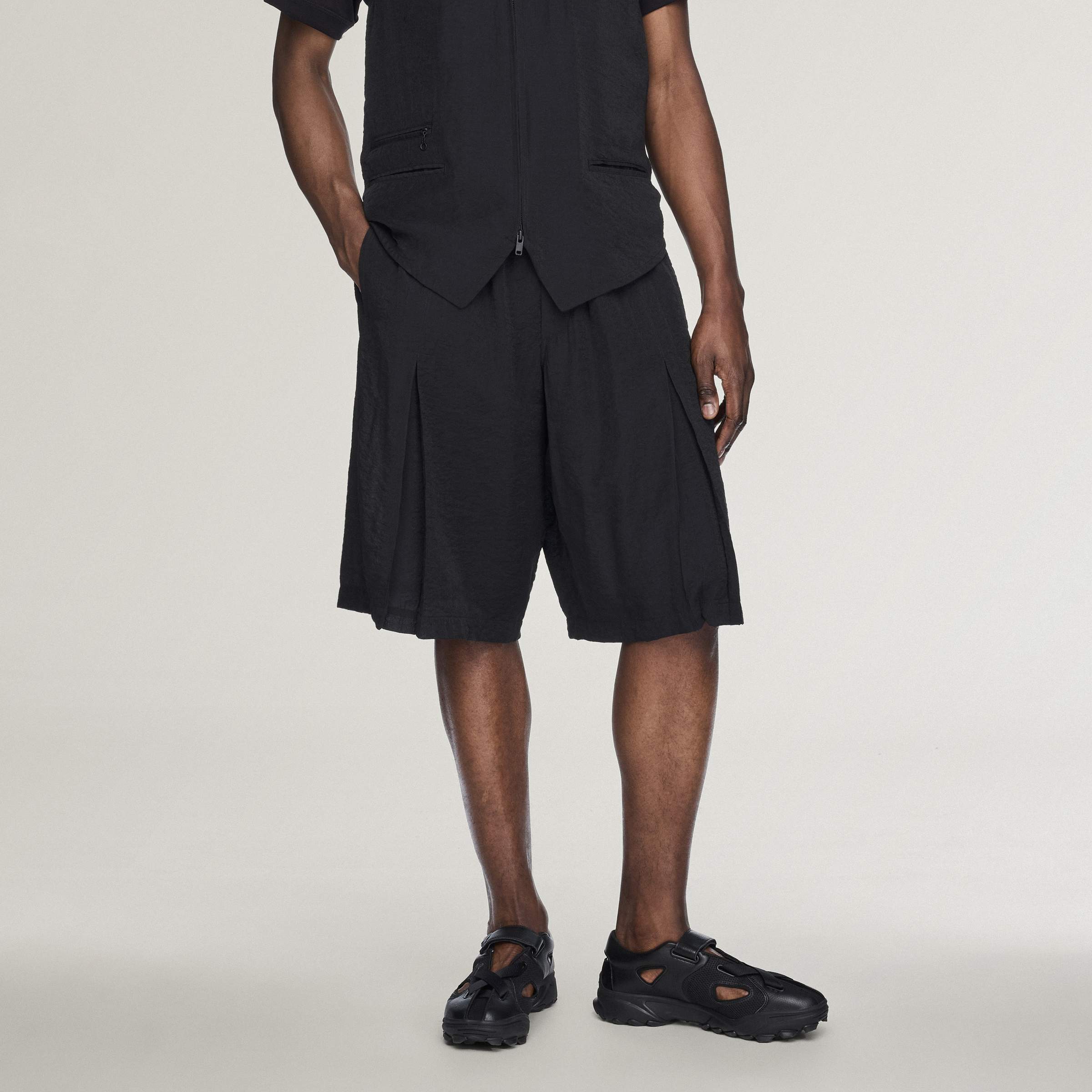 CV PLT SHORT BLACK