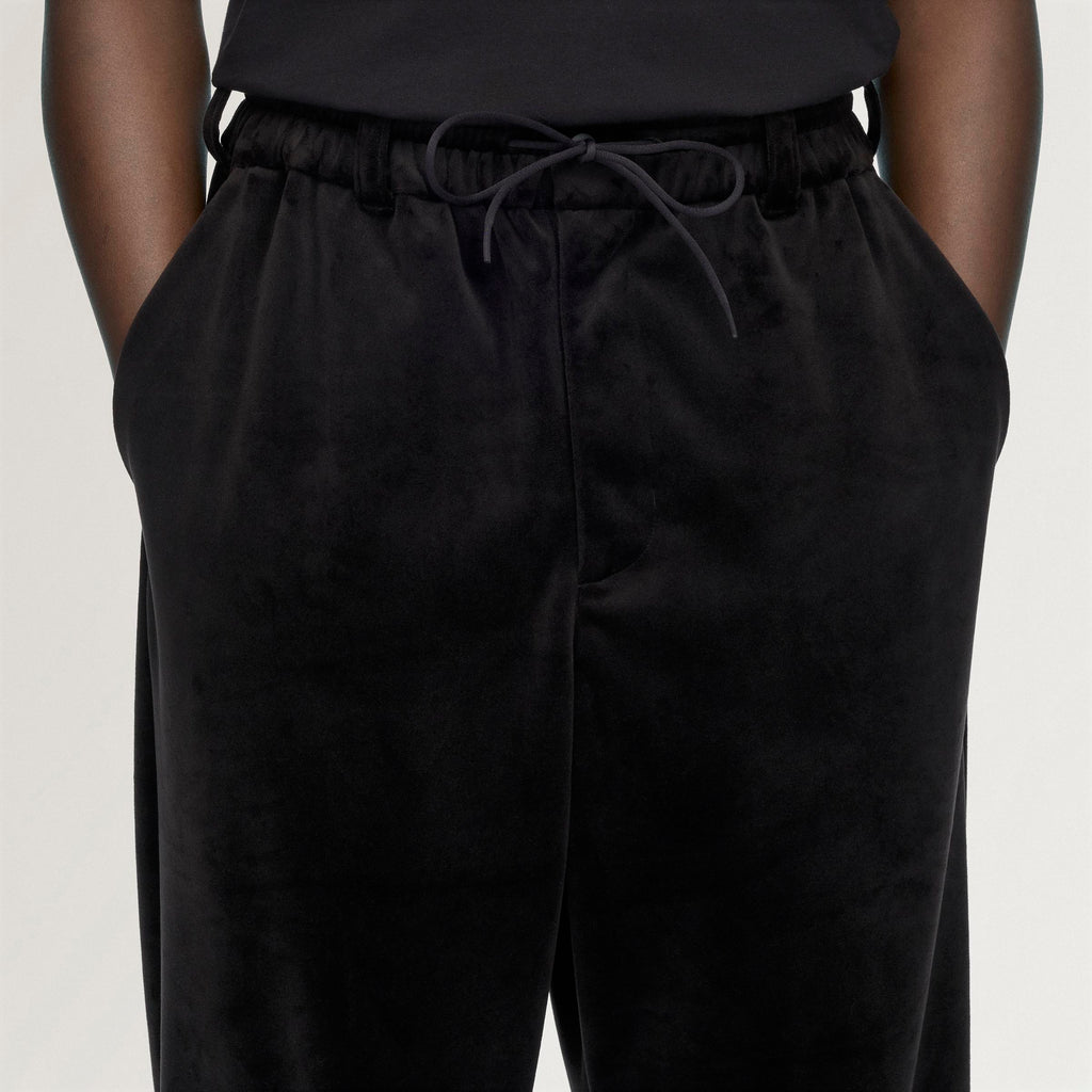 M VC TP BLACK