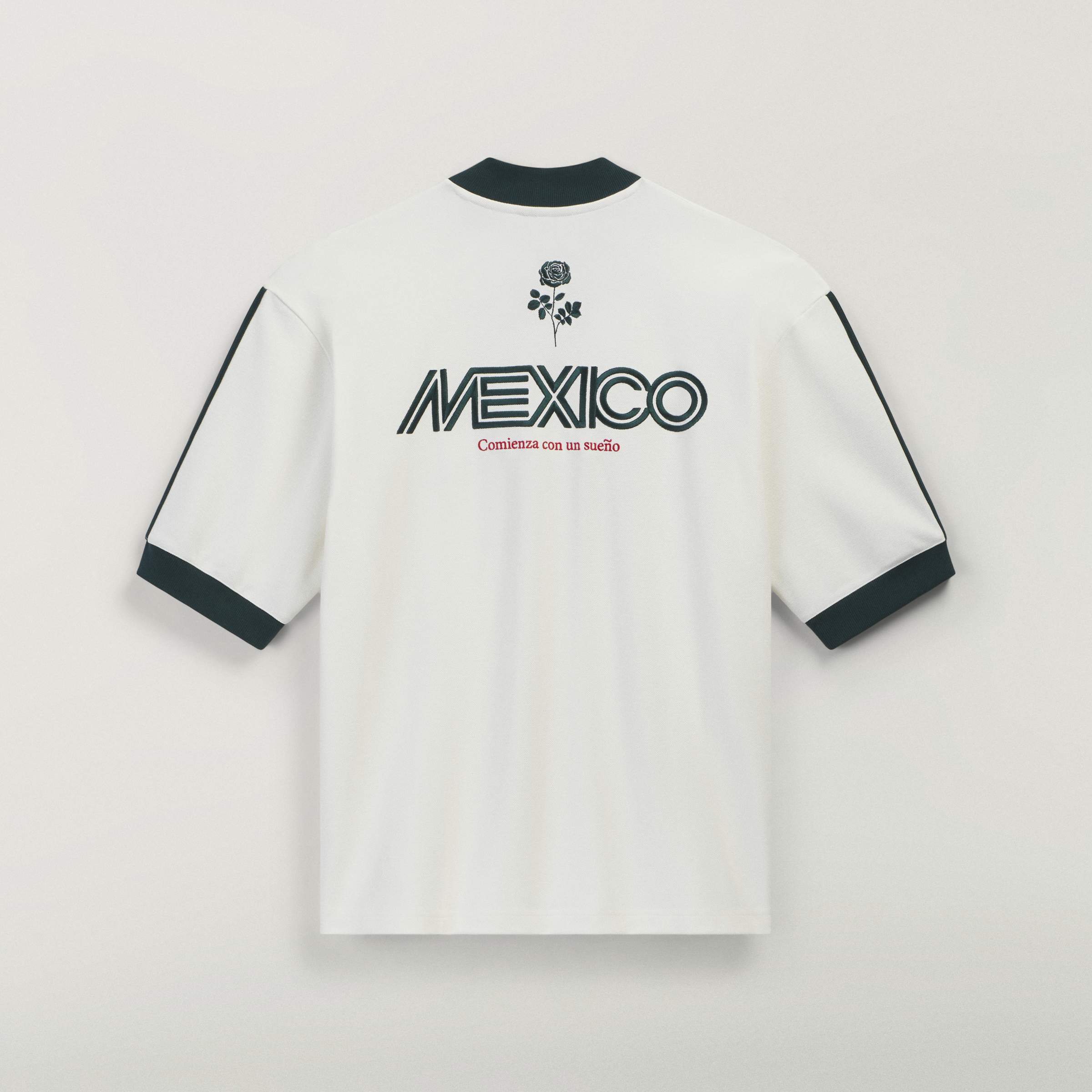 WC SOCCER TEE OWHITE