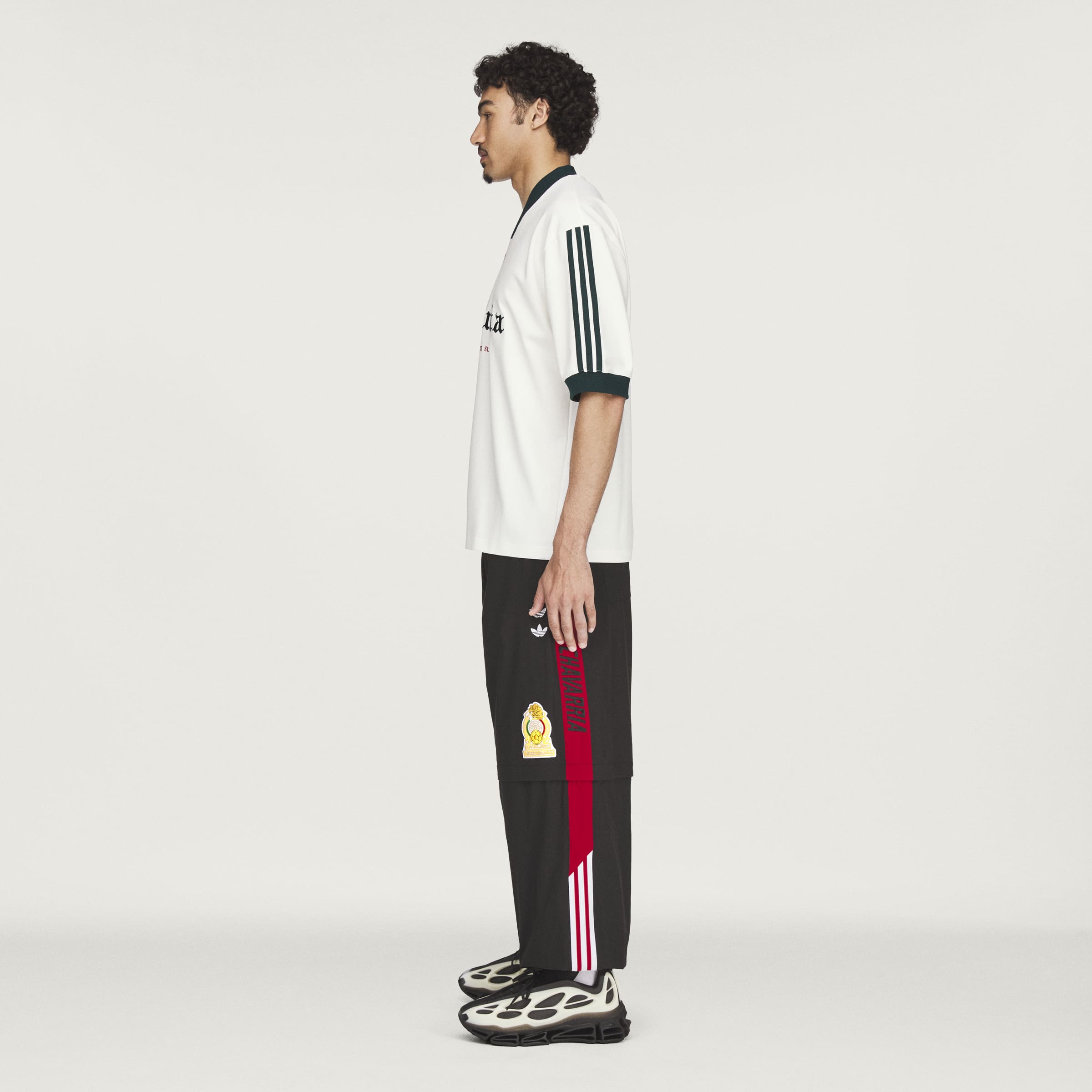 WC SOCCER TEE OWHITE