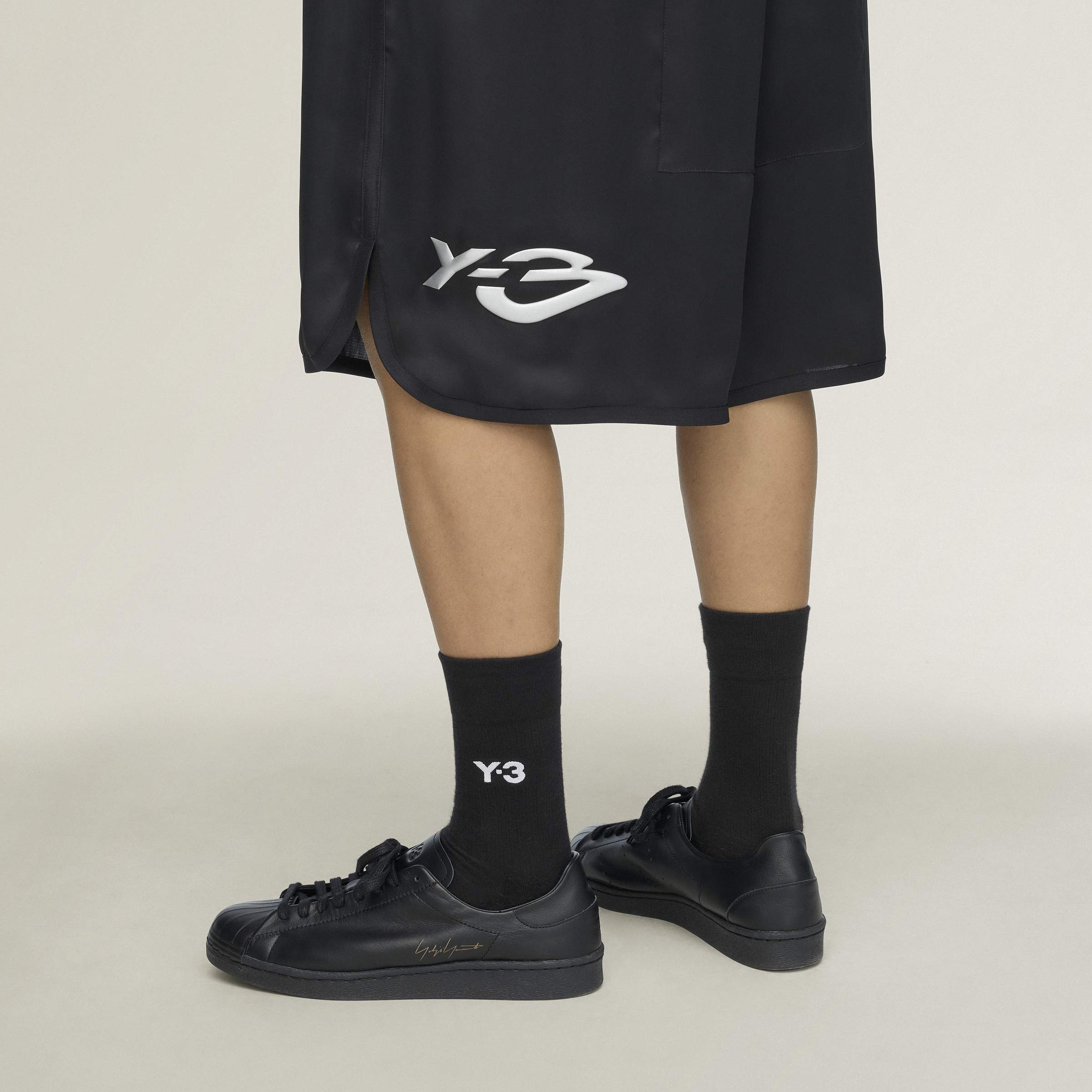 LIQLOGO SHORTS BLACK