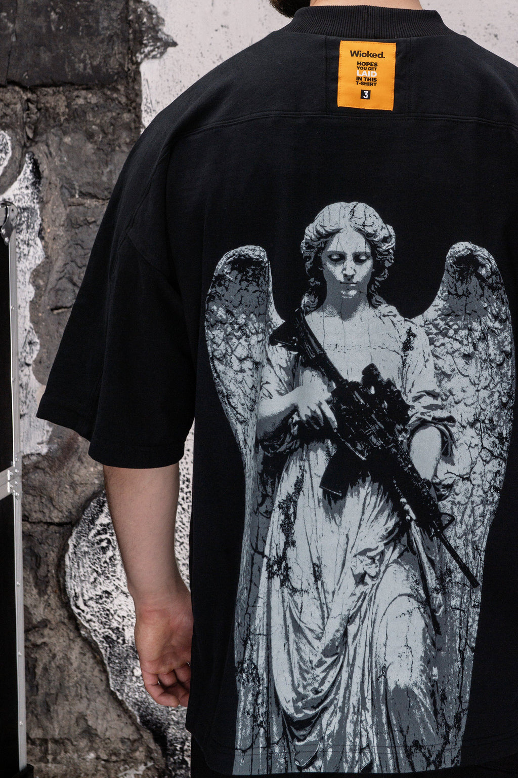SERAPH T-SHIRT BLACK