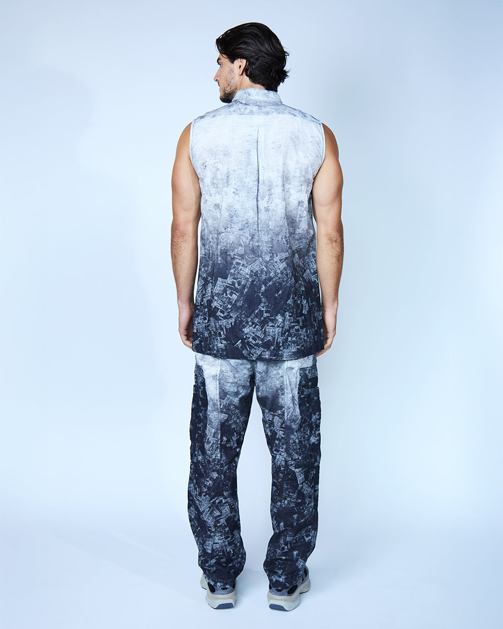 SLEEVELESS SHIRT PRINT CUBEL