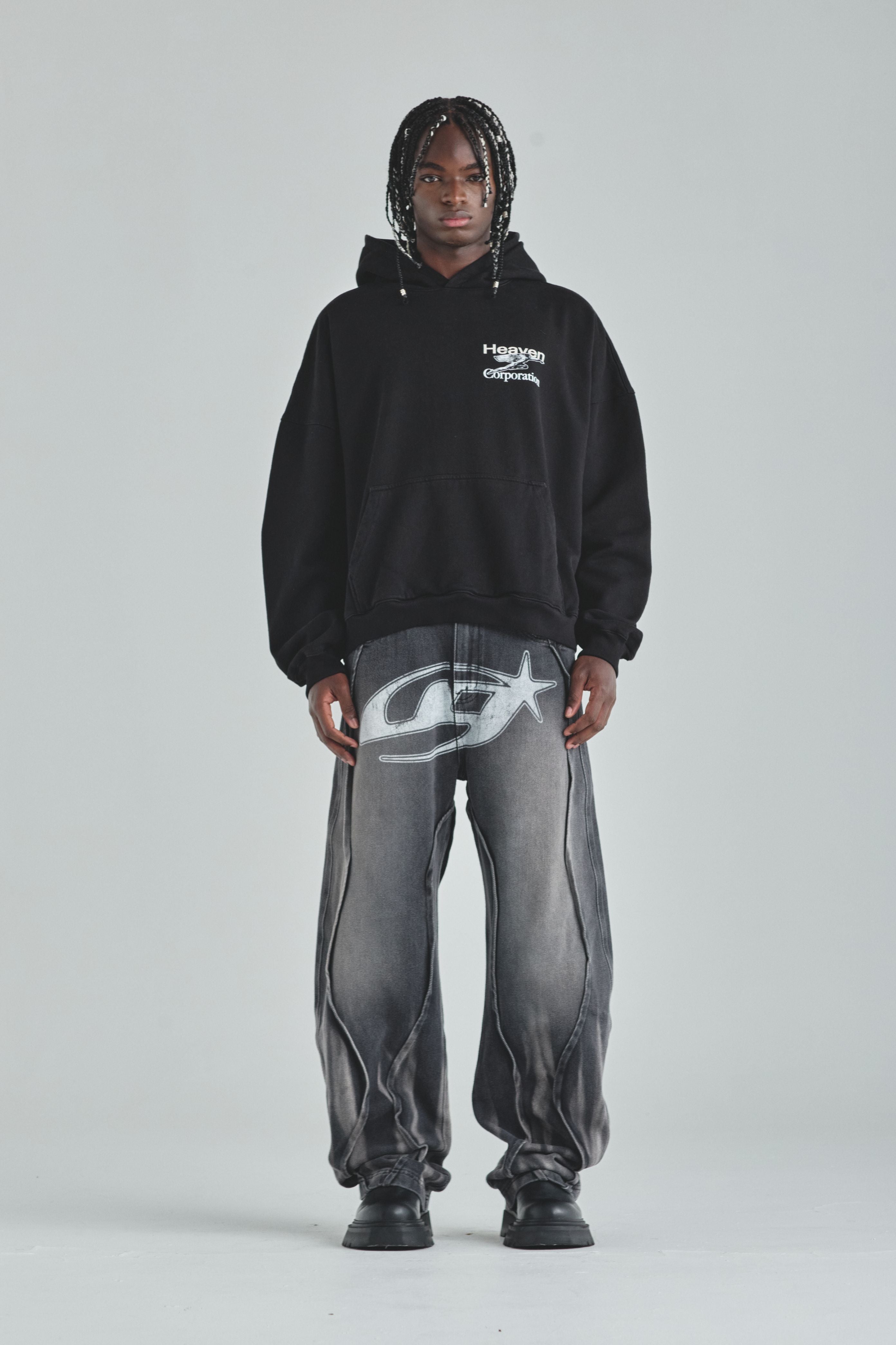 Act 1 UG Star Barrel Vein Jean Washed Black