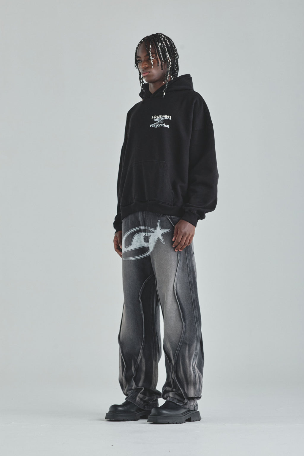Act 1 UG Star Barrel Vein Jean Washed Black