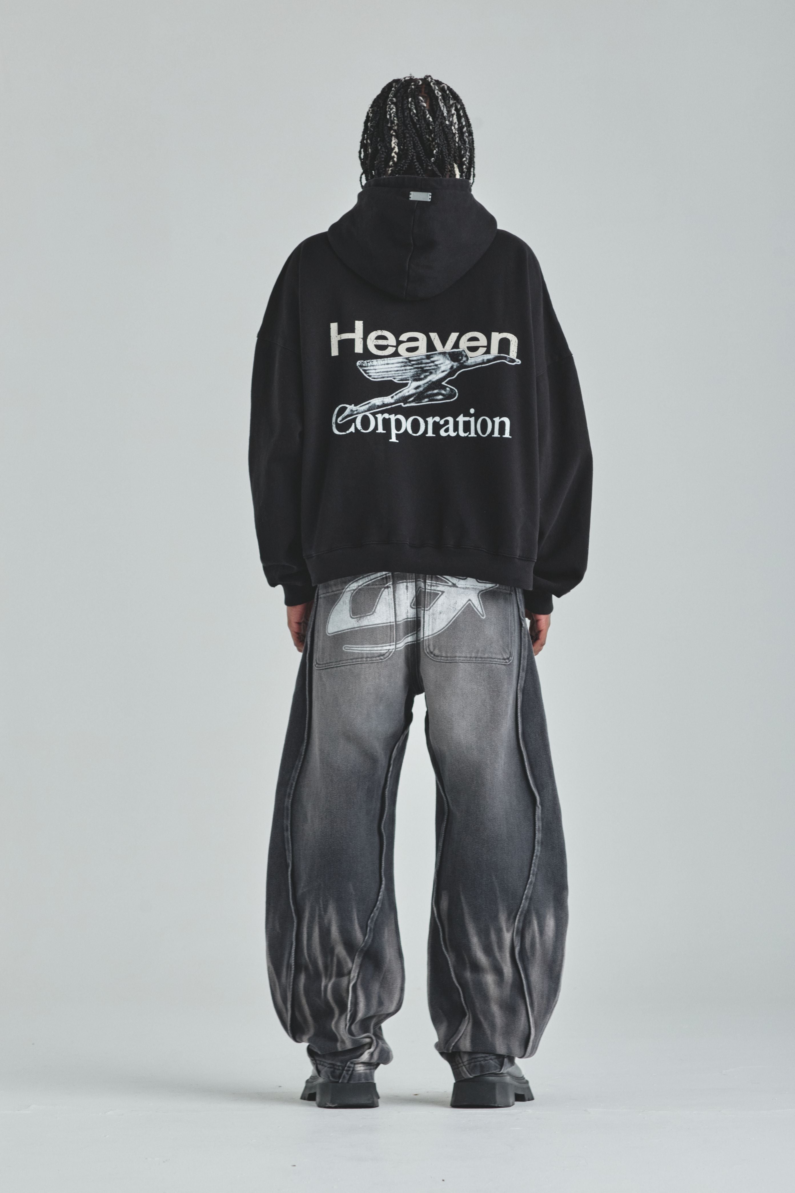 Act 1 UG Star Barrel Vein Jean Washed Black