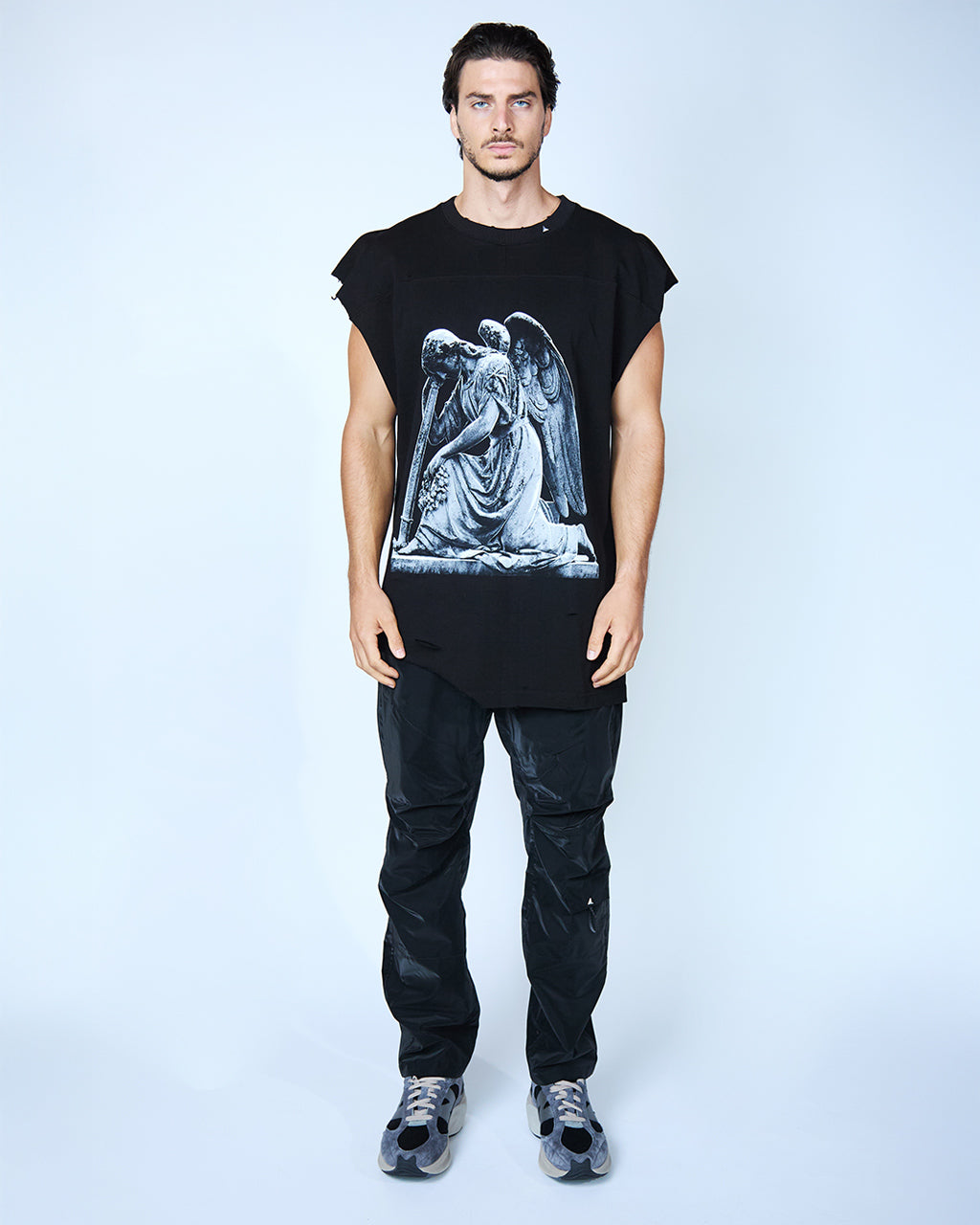 ANGEL SLEEVELESS SHIRT