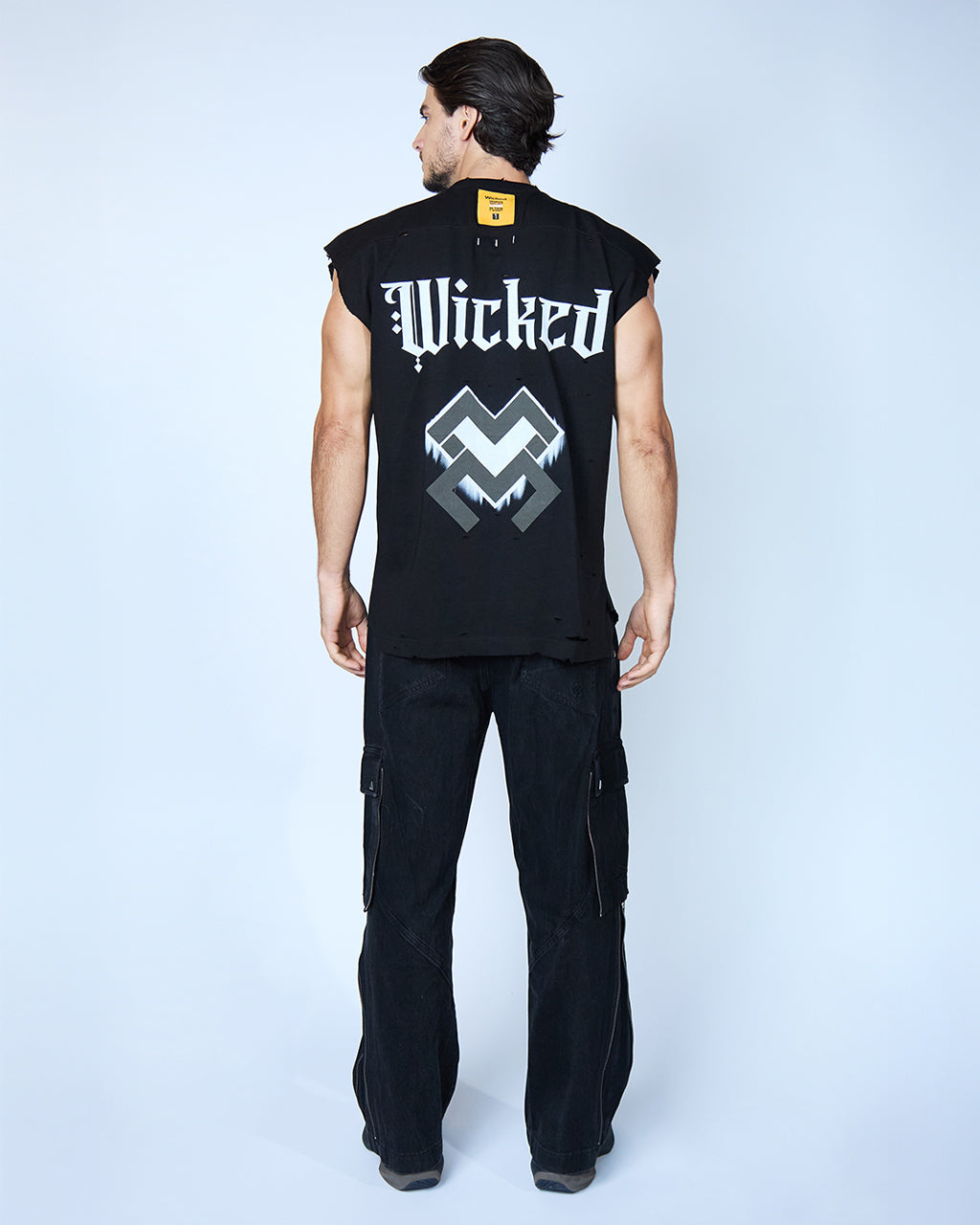 HART SLEEVELESS SHIRT