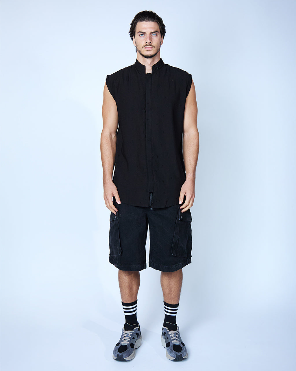 WUNGS SLEEVELESS SHIRT
